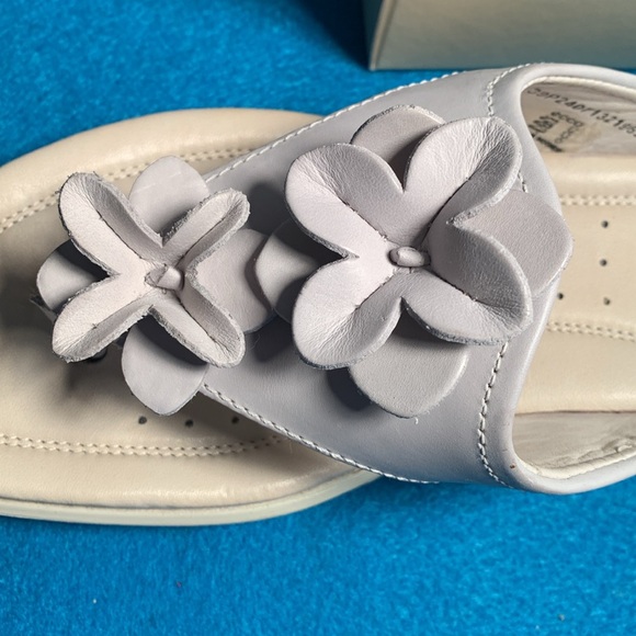 ECCO SANDALS 39 like new! Fits 8 to 8.5 - Picture 2 of 5